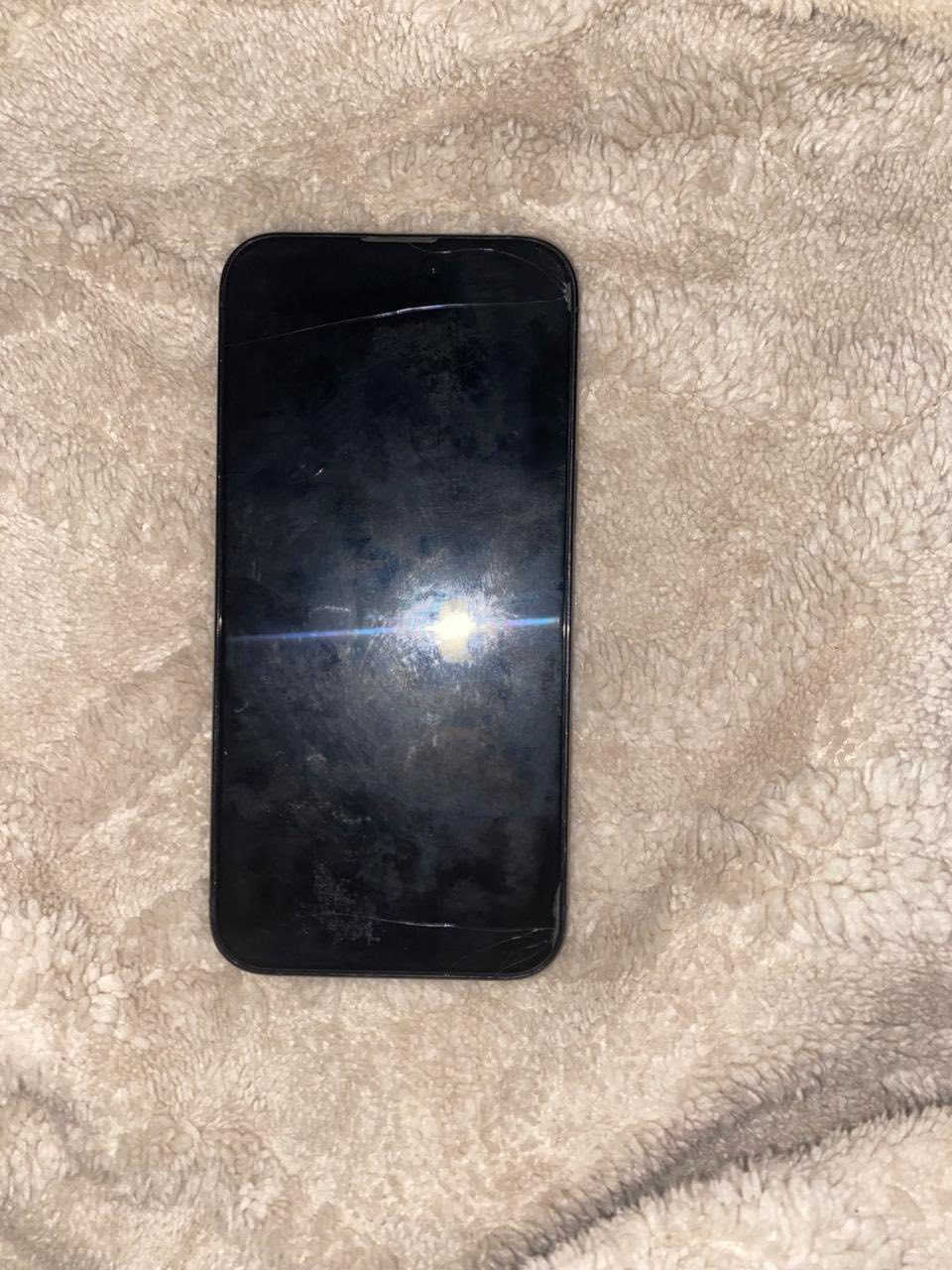 14 Pro max 
البطارية 82
مساحة 256
لون نيلي 
شاشة نضيفة ما مبدلة 
السعر 830
مكاني بغداد / الزعفرانية


**إذا كنت صاحب هذا الإعلان وتريد حذفه لأي سبب، رجاءا أرسل رسالة إلى الدعم الفني**