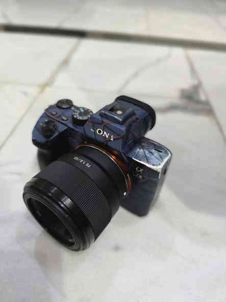 Sony A7III مع عدسة 50mm
وبطاريتين 
السعر النهائي 1400 الف دينار 

ممكاني البصرة - والتوصيل متاح للتواصل 
***********
