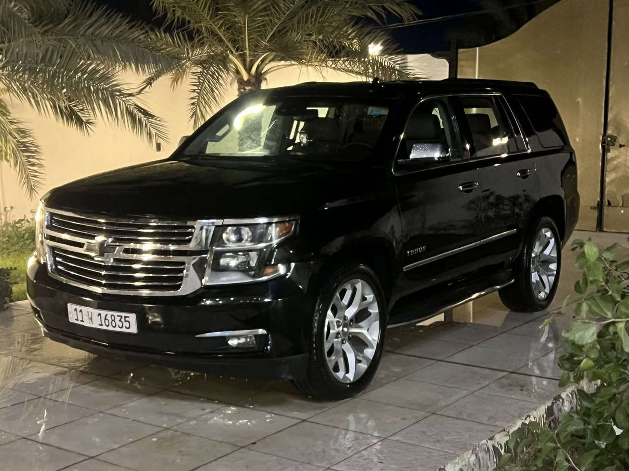 تاهو 15 سياره جديده ماشيه 100 Lt فول عدا الفتحه رقم بغداد الجديد بدون صبغ فقط ثلاث قطع تبديل شركه مكاني ديوانيه السعر ب3 وبيها مجال ***********
