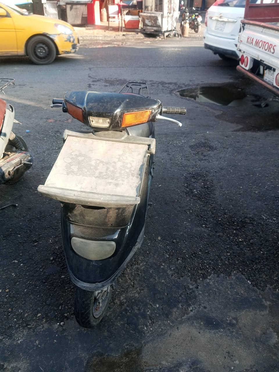 ماطور ياماها للبيع
سلف + اشاير + لايت + هورن  كلهم شغالين 
 ناقصه فقط باتري 
شاصي شرط 
 هندر واحد يشتغل 
 ما معمر ولا مفتوح
ما بي صوت اكسن
 سعر 350 الف


**إذا كنت صاحب هذا الإعلان وتريد حذفه لأي سبب، رجاءا أرسل رسالة إلى الدعم الفني**