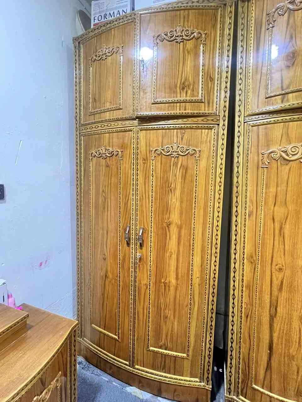 غرفه أخشاب تزكام. صاج داخل وخارج.  ٥ ملم.   ستخدم قليل.    نضافه موضحه بصوره ٩٠ بل ١٠٠.  نضيفه كلش من عدا كم شخط بسبب الانتقال من بيت ال بيت 

لون مميز. جكليتي.  الي تفيده يتصل. *********** 

مكان كربلاء حي الغدير.
