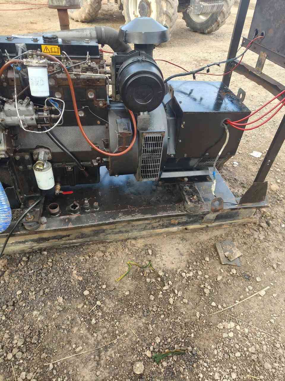 للبيع بيركنز انكليزي توليد 50 كيفي مكفول لاصرف ولا بخار للاتصال ***********
