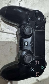 جويستك أصلي • بلايستيشن