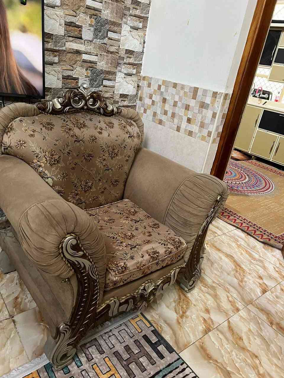 تخم ١٠ مقاعد مستخدم نظيف جدا رقم *********** بي وتساب متواجدين
