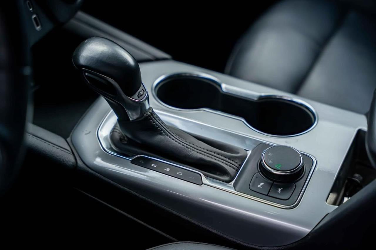 السلام عليكم بلايزر موديل 22  للبيع مكانه بغداد رقم اربيل  السياره فول الفول   حادثه مرفق بل صور  السعر 225 وبيه مجال لشراي *********** بيع او مراوس
