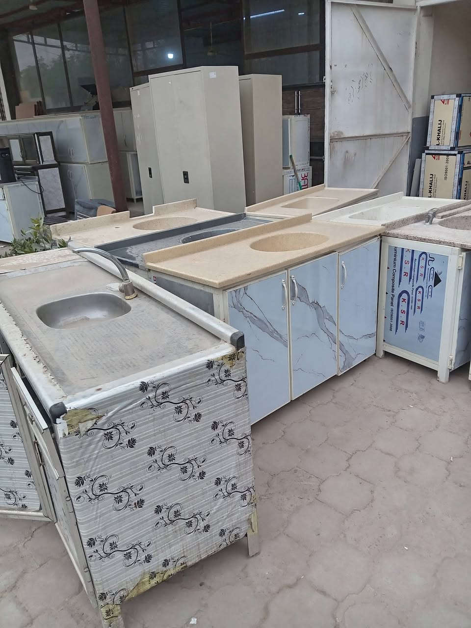 سلام عليكم غراض منزليه بنسب السعار المكان مقابل المسبح مجمع الامير ***********
متواجد وتساب
