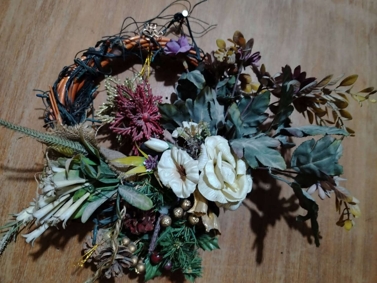 السلام عليكم عندي مايو مال سباحه ب ٥ ومال كرسمس كل حاجه ب٥ ولل  اضافه لايوجد لدينا توصيل *********** وهذا الرقم والريدهم دكو على واتساب علمود انجاوبكم وبخدمتكم
