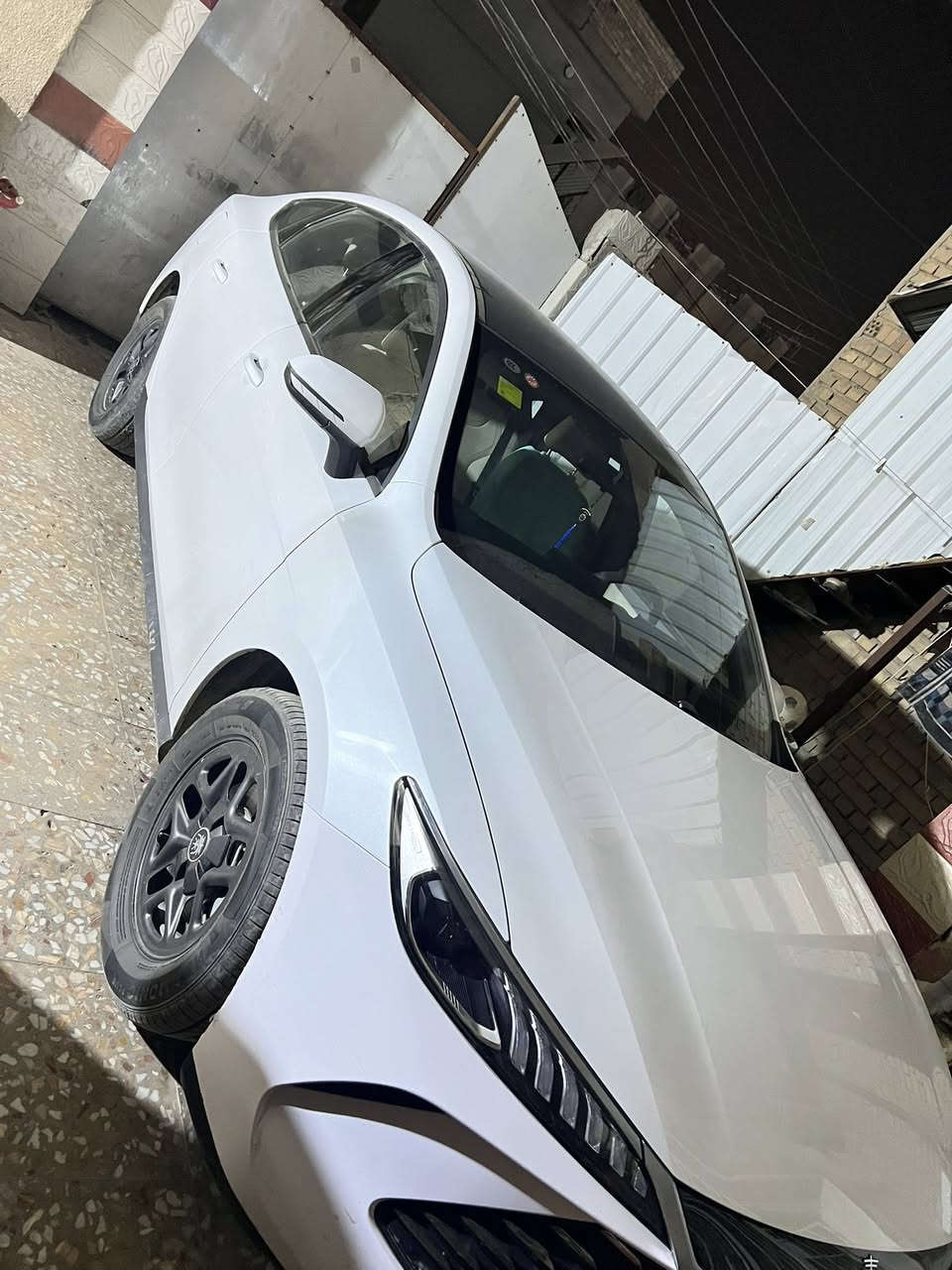 السلام عليكم byd كن بلاص ماشيه 6000
رقم بغداد السياره كفاله عامه داخل ابيض رقم بغداد تحويل مباشر شررط 
مغلف الدعاميه فابلون حمايه والقماره تغليف بانوراما تخليهن تشيلهن بكيفك!
مكاني الحله المركز وكربلاء  السعر 19 مجال بسيط 
للاستفسار ***********
