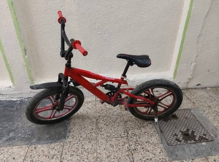 للبيع حجم 20 سعره 30 عوزه تصليح بالداير الخلفي صجم


**إذا كنت صاحب هذا الإعلان وتريد حذفه لأي سبب، رجاءا أرسل رسالة إلى الدعم الفني**