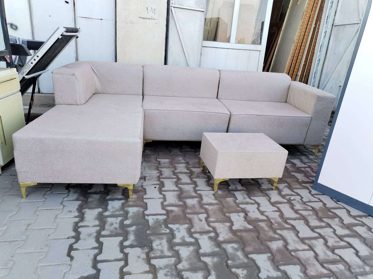 معرض تكريت للاثاث المنزلي للجمله والمفرد
تخفيضات مستمرة مع معرضنا معرض تكريت للاثاث
#متوفرخدمه توصيل
يوجد جميع انواع كونترات جديد بسعر الجمله يوجد توصيل مجاني لبيت يوجد تبديل المستعمل بالجديد
واختيار الزبائن
العنوان تكريت شارع لزهور لحولي مقابل مدرسة كنوز لهليه مجاور مجمع رداد للنشايه
للاستفسار الاتصال على رقم الهاتف او مراسله على واتساب
*********** اتصال او وتساب
*********** وتساب واتصال
