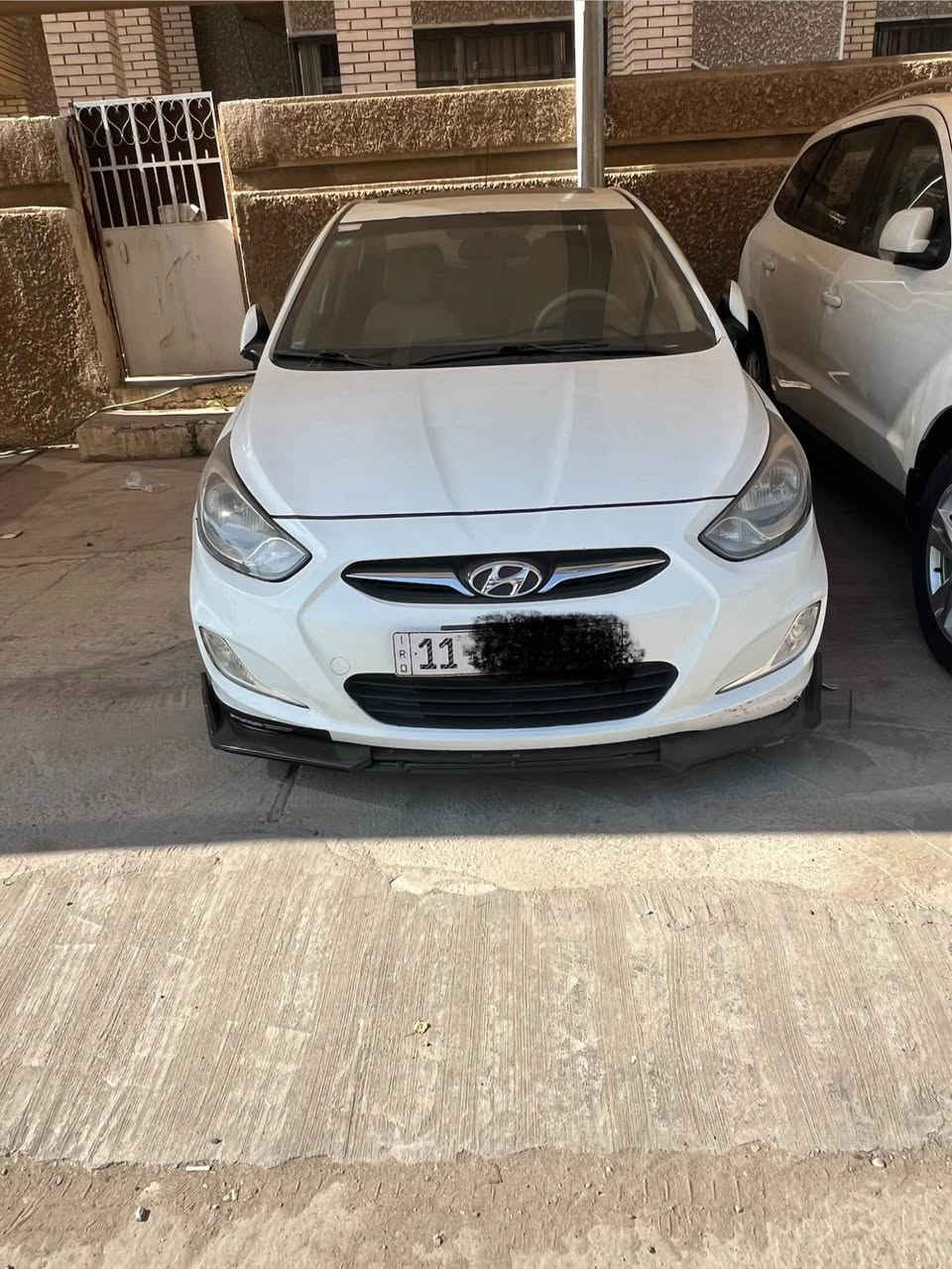 السلام عليكم

اكسنت 2013 خليجي رقم بغداد انكليزي بأسمي 

محرك 1600 قطرتين مكفول كير مكفول 

تبريد شغال صدر جديد تايرات جدد كل كهربائياتها شغاله مابيها اي نقص ماشيه 124 

قطعتين صبغ باب بصف السائق والبنيد بدون دواخل 

مكفوله 

السياره بلو 

فتحه 

تحكم ستيرن 

تحكم مري واشاير بالمري 

5 تچاوي 5 ويل كب abs

ارضيه مغلفه جلد 

مكان منصور 

سعر 97

***********
***********
الآسيا فقط واتس 

شراي اتصل بغداد, العراق
