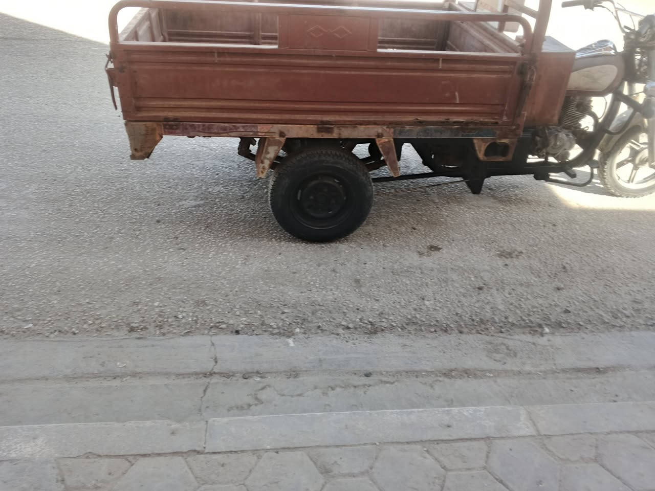 السلام عليكم ستوته للبيع موديل 2015 المكان كربلاء طويريج ***********
