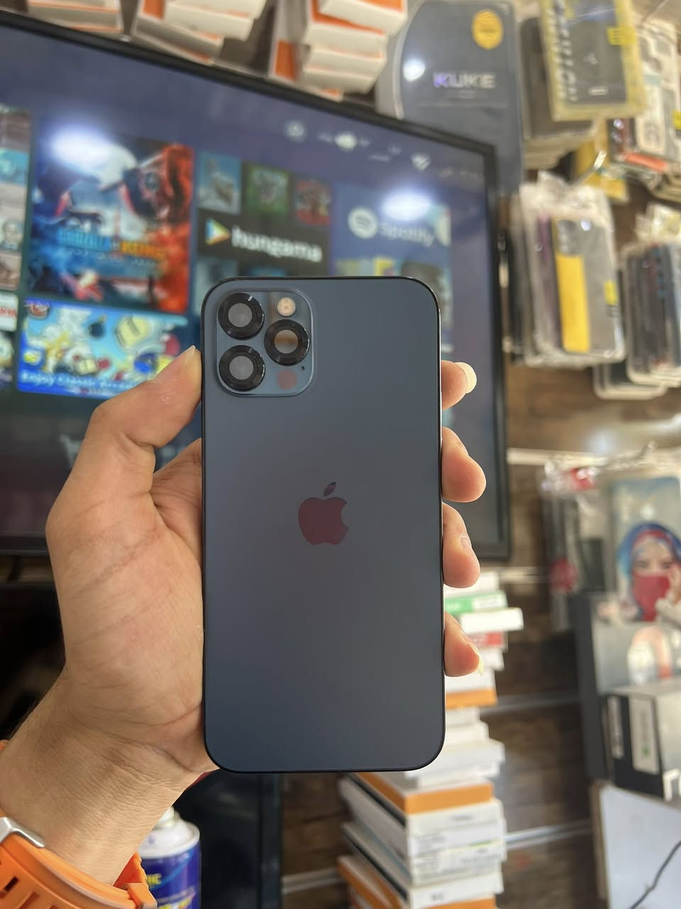 ايفون 12 pro 
 قافل ايكلود 
جهاز مامفتوح ونضافه 100%
كله شغال وشخط مابي 
للبيع فقط


**إذا كنت صاحب هذا الإعلان وتريد حذفه لأي سبب، رجاءا أرسل رسالة إلى الدعم الفني**