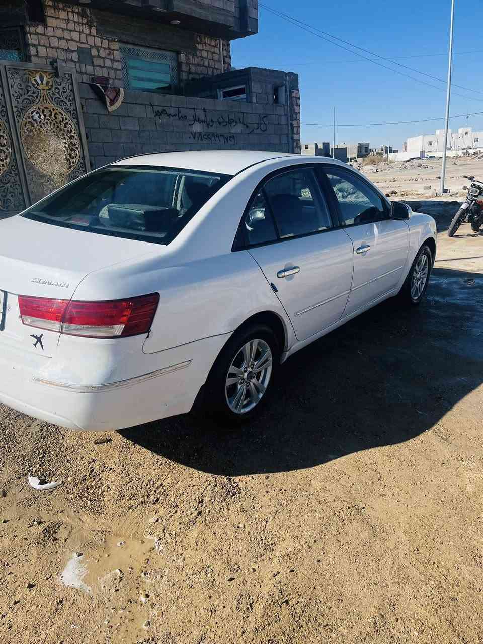 السلام عليكم
سوناتا 2009
بيها 3 قطع رش بدون دواخل 
باقي تفاصيل خاص او اتصل ع الرقم 
سعرها 118 بيها مجال للشراي 

‭0781 465 2501‬
مكانها رمادي 6 كيلو
