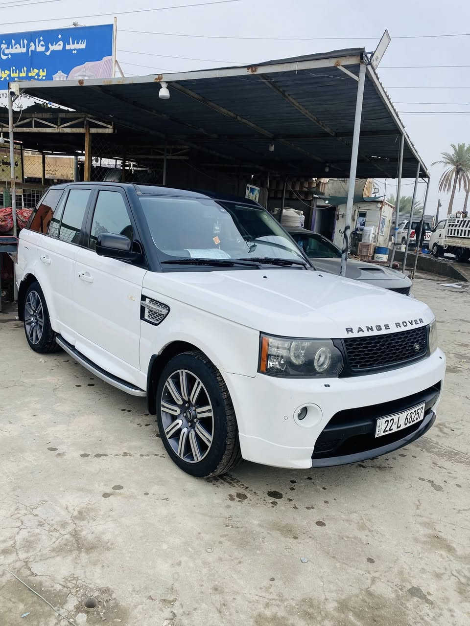 السلام عليكم
رانج موديل 2011 فول مواصفات رقم أربيل وارد خليجي مكينه 8 سلندر سياره جاهزه ما ناقصه شي  حادث فقط خشم الجاملغ الجهه اليمنه مكان السياره بابل السعر ١٥٥ 
الاستفسار ***********
