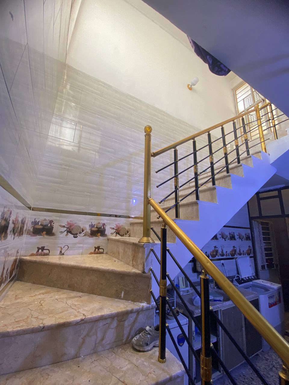 السلام عليكم من رخصت صاحب الكروب نص قطعهً للبيع قاط ونص بناء٢٣ بالمدينه قطاع ١١قريب ع الفلاح للاستفسار ***********
