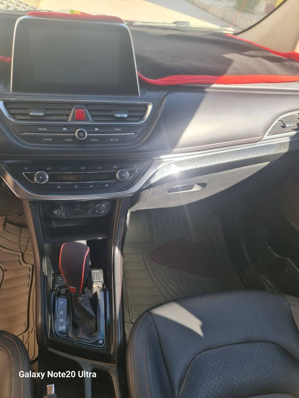 السلام عليكم سياره نوع جاك للبيع موديل 2020 رقم اربيل فول مواصفات الجهاز من كلشي الهزه جديده والسنويه جديد السعر 95 للتواصل ***********
