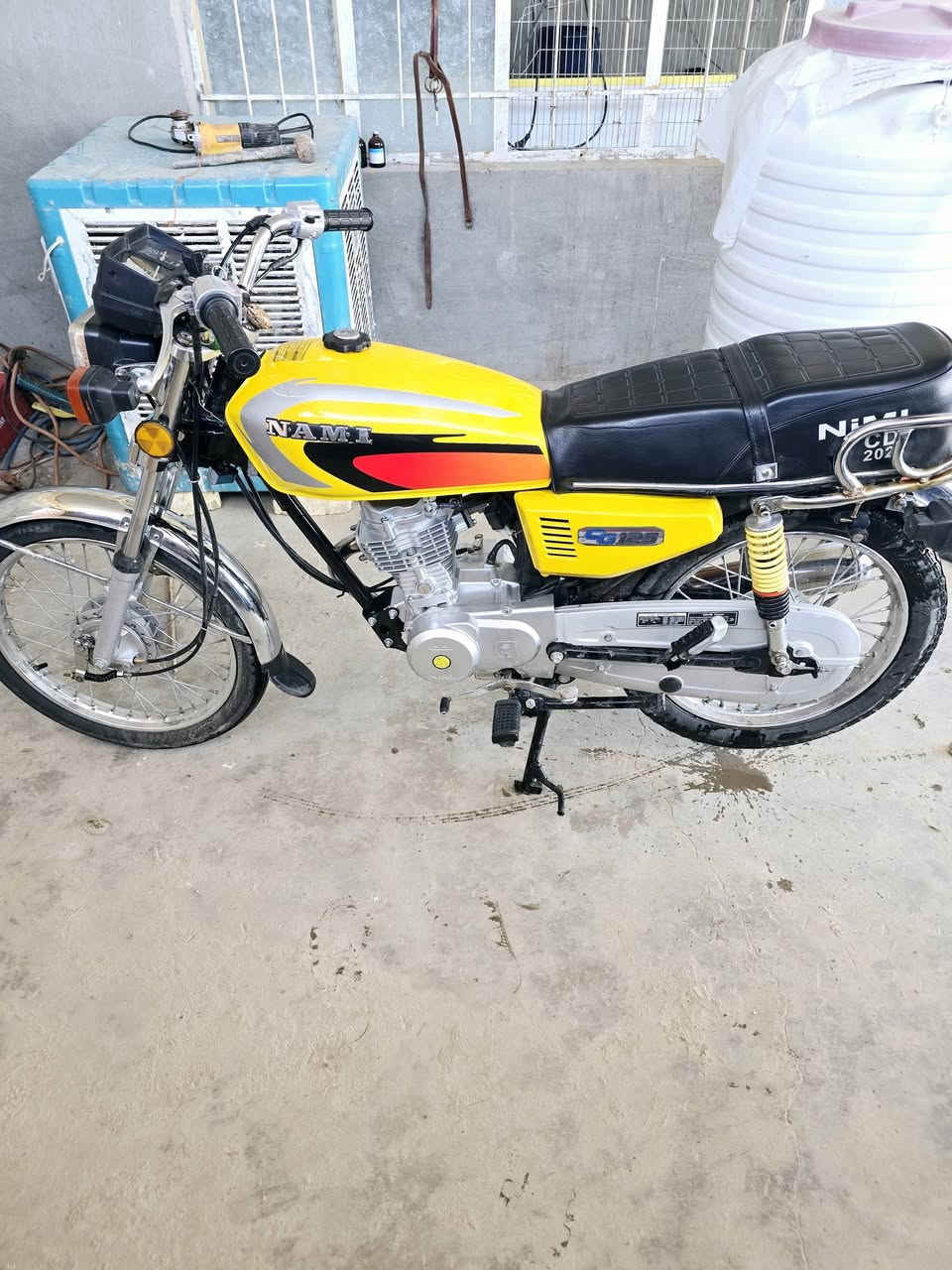 اربعه كير سكنر مديل 25نضيفه
وشراي بيه خير ويدلل ***********
