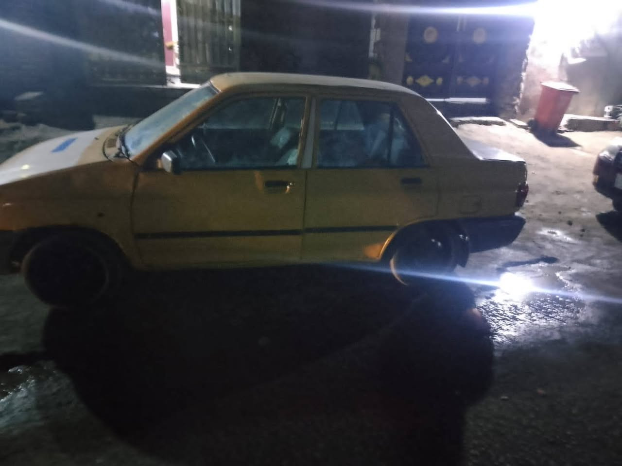 سلام عليكم سايبه موديل١٥ بدون راعي رقم بغداد مكينه وكير جديد ونضيف سياره حلوه وجاهزه دبلاتهه تعبانه سنويه لغايت٢٠٠٢٥ مكاني بابل السعر ١٥ ورقه ***********
