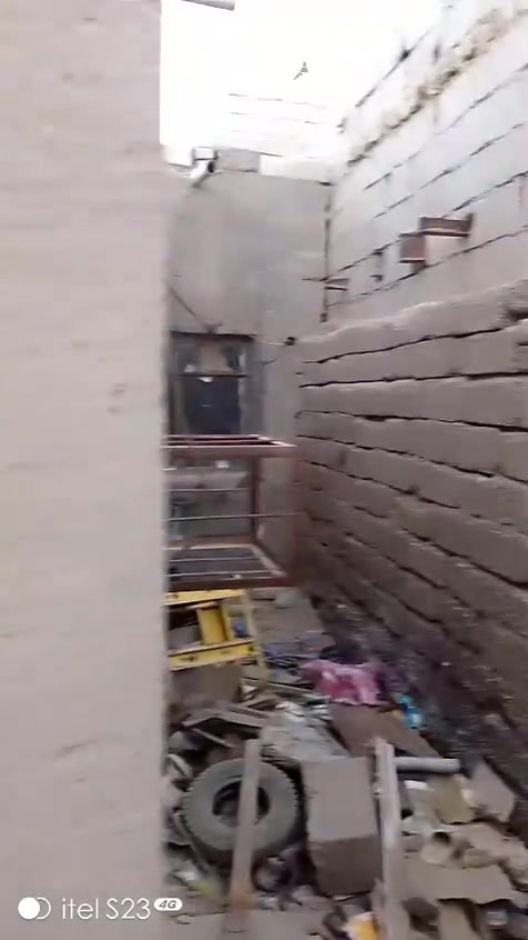 سلام عليكم بيت الاجار 250 متر حي القاهره الثانيه بضهر الصناعه يحتوي عله غرفتين وستقبال ومطبخ وصحيات خارجيه وداخليه ويحتوي عله حديقه 100 متر ايجار البيت 300 ستفسار 0778237828


**إذا كنت صاحب هذا الإعلان وتريد حذفه لأي سبب، رجاءا أرسل رسالة إلى الدعم الفني**