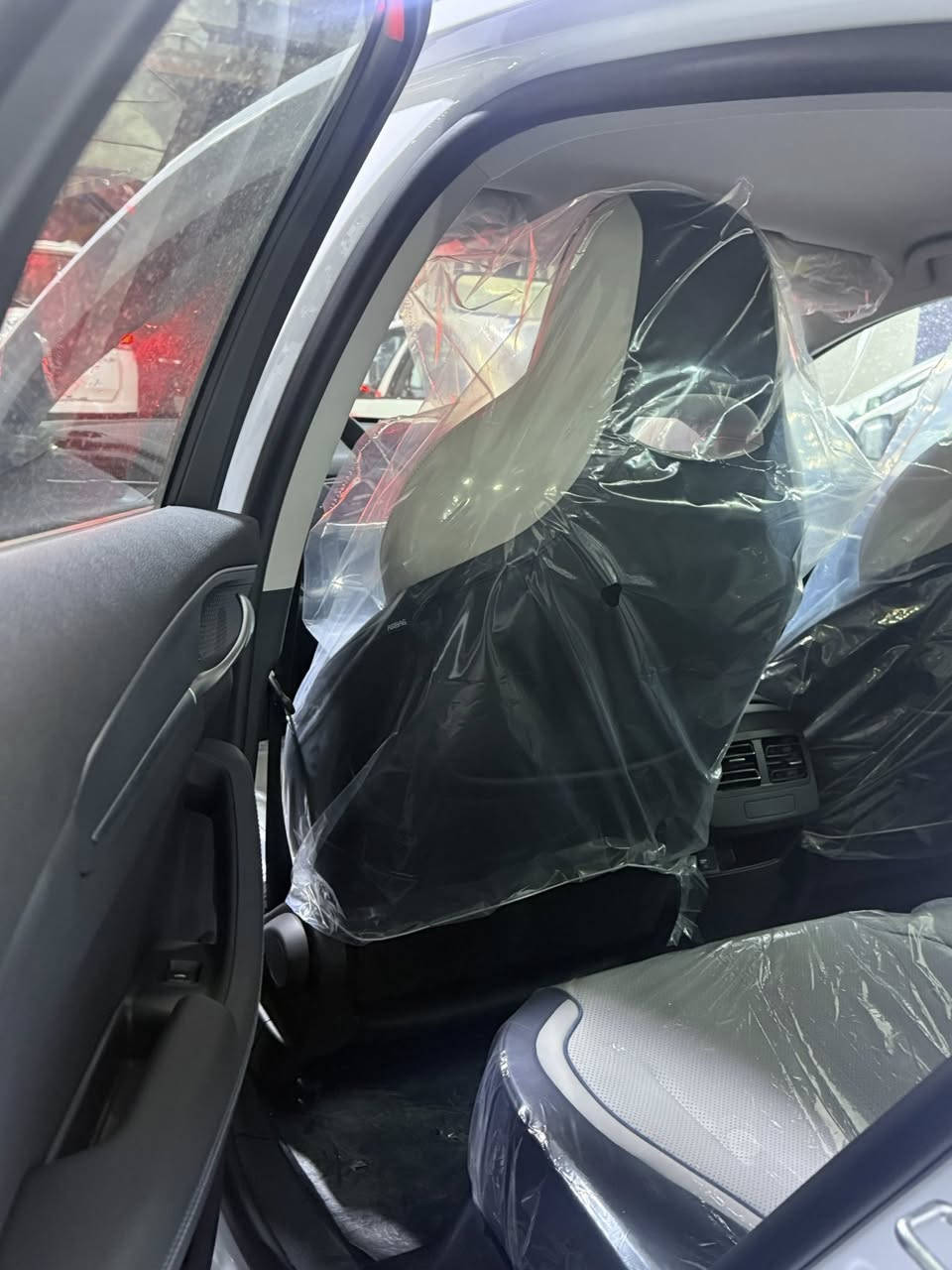 الاتصال ***********
مرقم بغداد كامل 
بي واي دي 2025 

ألون الأبيض 
السعر 19,400
كامل ملحقات 
‏BYD 05 2025
اليكم المواصفات
انتبه السياره : هايبرد & بانزين & كهرباء يعني التفويله الوحده بانزين تمشيك 1200 كيلو
سعه التانكي 45 لتر 
موديل 2025
حساسات 
حجم المحرك 1.5
شاشه اصليه 
كامره خلفيه
هند بريك كهرباء
دشبول شاشه ديجيتال
اوتو هولد
مفتاح التشغيل بصمه
تشغيل عن بعد تحكمات مقود
اوامر صوتيه
منفذ طاقة
منافذ شحن
مقول جلد حياكه
دخول ذكي
3 وضعيات قيادة
اشاير بل مري
تتسع المقصورة ل 5 ركاب
المقاعد جلد رياضي
اريل نفكيتر
اناره داخليه LED
لد امامي LED
‏LED بك لايت
قطعتين تبريد 
مثبت سرعة
حجم الاطار 16
مانع تزحلق
شاحنه خلفية
كير ماوس
البطاريه ليثيوم الاقوى والاطول عمرا في عالم الهايبرد ملاحضه: جميع العده مالته موجوده 
والكيبل الشاحن
والمثلث

🔹بغداد / الوزيرية مقابل المجمع العلمي
