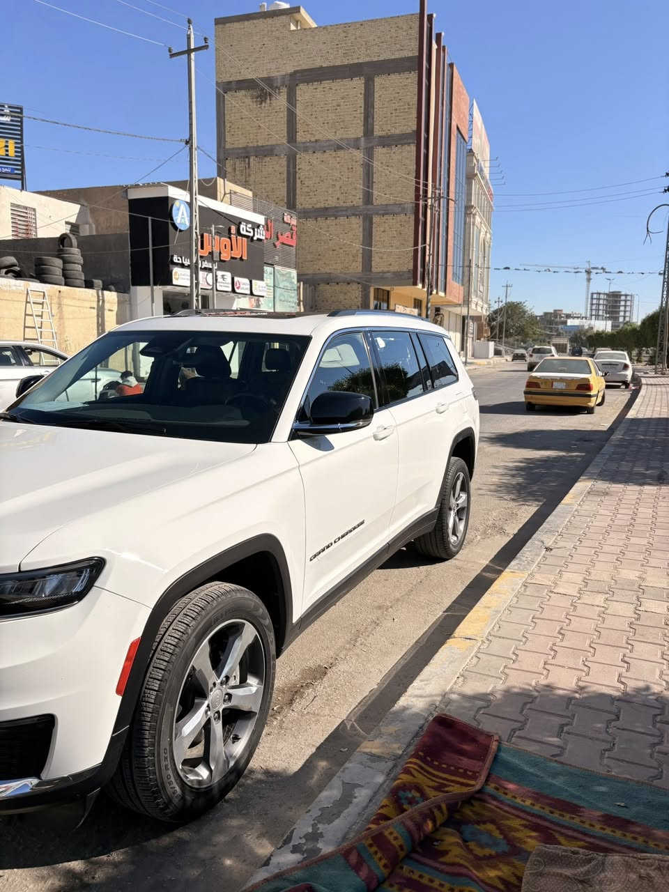 السلام عليكم . جيب كراند شيروكي 21 خليجية رقم بغداد بأسمنا. مواصفات لمتد. مكفولة من الضربة والصبغ والبارد . مغلفة ppf ب٢٠ ورقة … للأستفسار الاتصال على الأرقام التالية ***********….***********.  مكاني كربلاء
