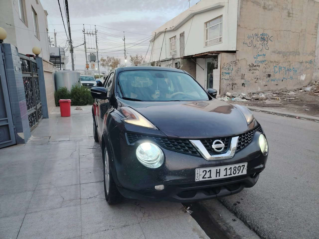 نيسان جوقى  سى پارچه ى هه يه ٢٠١٦ى قه پات مواسه فات  ره قه مو سه نه وى نويه وه رگه راو براوه به شه رت سه ياره كى بى مه سروفه  ژماره *********** أربيل, العراق
