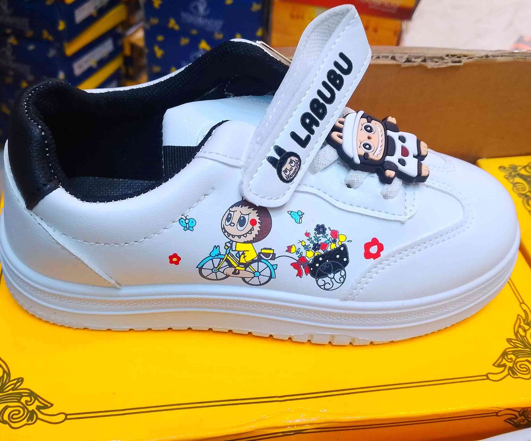 حذاء بناتي قياس من 30_35 سعر القطعه (8000) الف
سوق الشيوخ /خلف مصرف الرافدين


**إذا كنت صاحب هذا الإعلان وتريد حذفه لأي سبب، رجاءا أرسل رسالة إلى الدعم الفني**