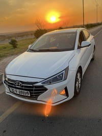 النترا 2019 امريكي   مواصفات نص فول  ماشيه 63   الف mi ضررها جاملغ خلف...