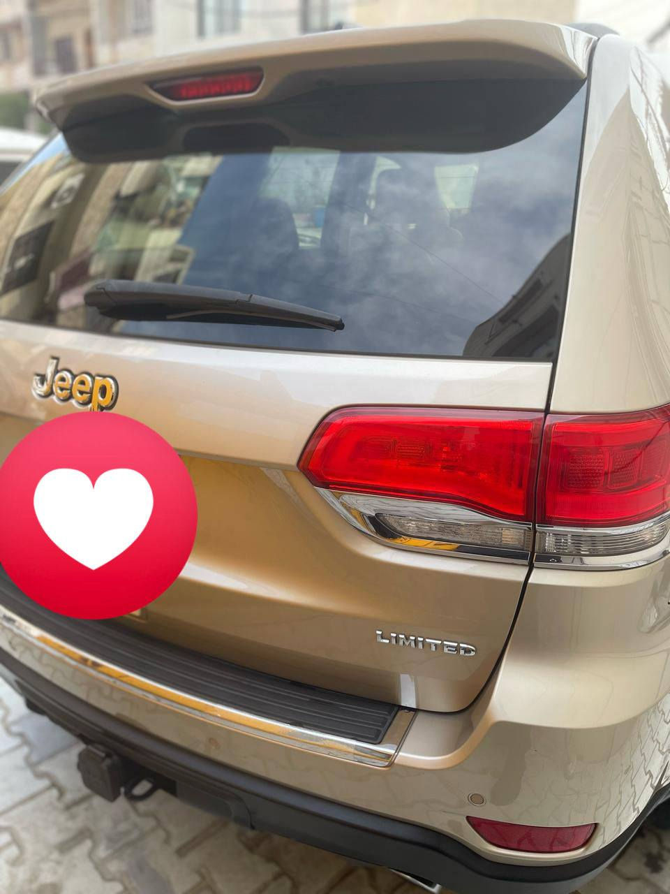 للبيع او مراوس.. توسان...او سورنتو سياره جيب فول مواصفات فتحه تشغيل عن بعد جنطه كهربائيه سماعات دمام بصمه كشنات كهربائيّة  كشنات جلد شاشه تدفئه تبريد ثلج  نضيفه اي نقص ما بيها رقم بغداد انكليزي رقمي ***********
