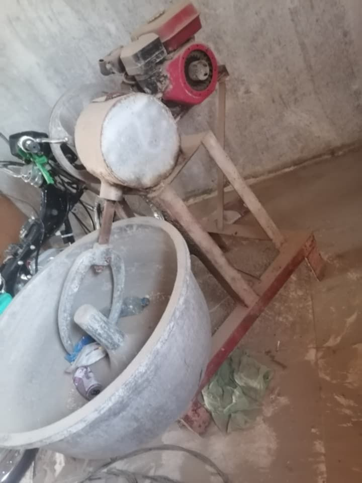 السلام عليكم عجانه للبيع بسعر مناسب متواجد ع رقمي ***********
