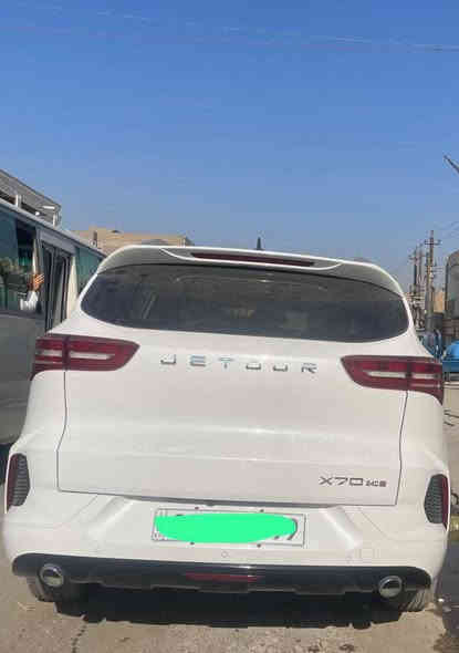 جيتور X70

موديل2022  رقم شمالي 

محرك ١٥٠٠تيربو ٤ سلندر

كاميرات محيطية ٣٦٠ درجة

مثبت سرعة

نظام مراقبة النقطة العمياء 

وسائد هوائية امامية وجانبية عدد٤

نظام المكابح المانعة للانغلاق ABS

نظام التحكم بالثبات ESC

شاشة عرض ترفيهية وعدادات القيادة قياس ٢٤ انش 

نظام ابل كلاربلاي واندرويد اوتو لاسلكي 

نظام صوتي من ٦ سماعات عالية الجوده 

انارة ترحيبيه وعتبات الابواب الأمامية مضيئة 

صندوق كهربائي 

نظام الدخول الذكي.بصمة 

قفل فتح النوافذ والبانوراما بالبصمة 

أضواء نهارية LED 

انماط قيادة متعددة

ناقل الحركة اوتوماتيك دبل كلج من ٦ سرعات

استهلاك الوقود ٧.٦ لتر لكل ١٠٠ كم 

عددالمقاعد ٣ صفوف و٧ راكب 

نظام تحذير مغادرة المسار 

حساسات اصطفاف خلفية 

نظام الفرامل اليدوية الاوتماتيكية 

نظام التحكم بنزول المنحدرات 

نظام مساعد لصعود المرتفعات 

مقصورة الركاب من الجلد الفاخر

مقعد السائق كهربائي 

المرايا الخارجية قابلة للطي كهربائيأ ومدفئة

ويل المنيوم قياس ٢٠ انش 

مسند الذراع الوسطي مع ثلاجة

السونار مع الصور قبل كم يوم  

السعر 150.000$ قابل للتفاوض

الموقع  / بغداد 

مبايل /‭0771 893 3285‬
             
             نفس الرقم بي وات ساب
