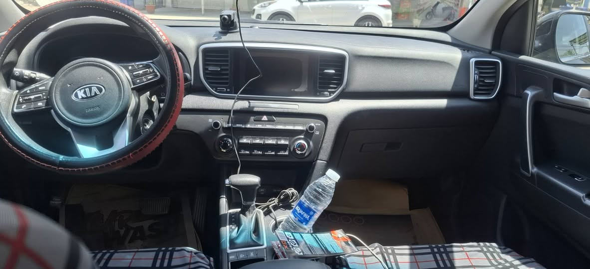 سبورتج ٢٠٢٠ لون اسود رقم اربيل اللوحات الجدد باسمي حادثها فقط سرقة جاملغات امامية ومبدلات نفس اللون بيها بارد قليل بخشم البنيد وشوية بالجاملغ السيارة كامله من كلشي تحكم ستيرن ٣ مودات قيادة مانع انحدار فور ويل تحديد مسار مانع اصطدام
مكاني بابل مسيب ***********
السعر ١٧٥ ورقه
