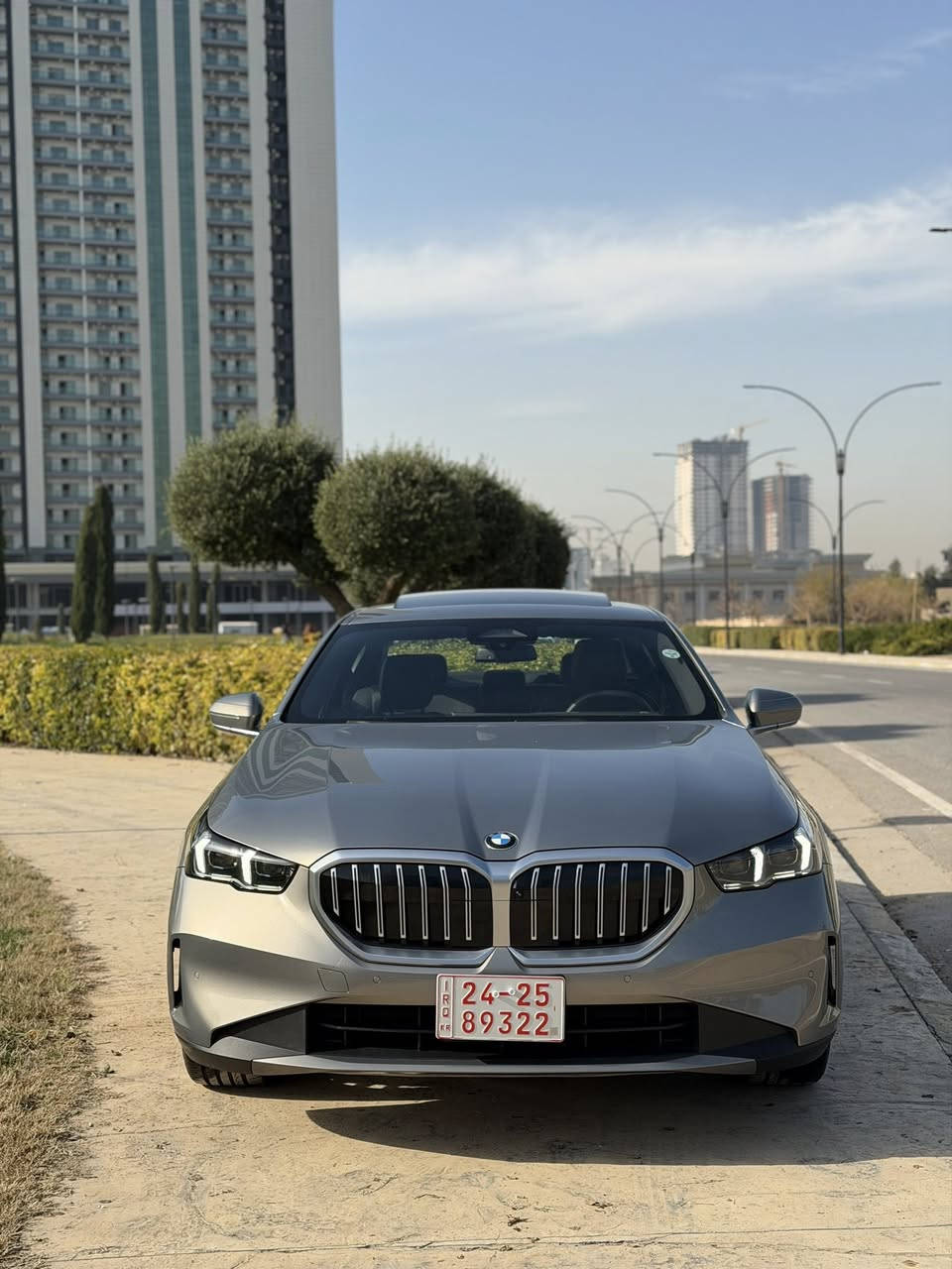 ‏BMW  530i    X drive  2024
‏
v4   twin turbo  
  
‏‎وارد المريكي  ضمان انتربول   دبل  سويج
‏‎سيارة  وارد امريكي مكفول كفالة عامة صبغ تعديل  مابي
گير محرك كهرباي حدادي شرط فحس سونر

‏‎مواصفات  فول 1/1 
داتاشو 
‏‎5  كاميرات ‏‎
‏‎حساس 360
‏‎كشنات جلد هيتر     و  ميموري
‏‎لايتات ليزري      زينون متحرك علي ستيرن
‏‎مرايات  رادار‏‎
سماعات هرمان كاردون
بانوراما
فوليوم يدي
‏‎دوسة ليد بلادي
داخل 10 الوان ليد 
باقي هواية مواصفات  ماذكر

‏‎سيارة ماشي   35000  حقيقي    mil 
   
سعر    418$ 🔥🔥      
   

‏‎مكان سيارة اربيل معرض بةلين شارع 40م
‏‎    فايبر. و وتساب.    ***********
0775 9097771
