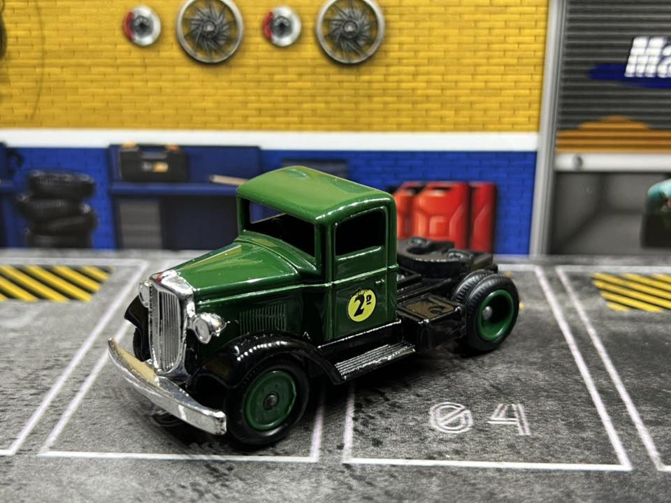 متوفر سيارات كلاسك
قياس ١:٦٤
السعر ٥ الف


**إذا كنت صاحب هذا الإعلان وتريد حذفه لأي سبب، رجاءا أرسل رسالة إلى الدعم الفني**