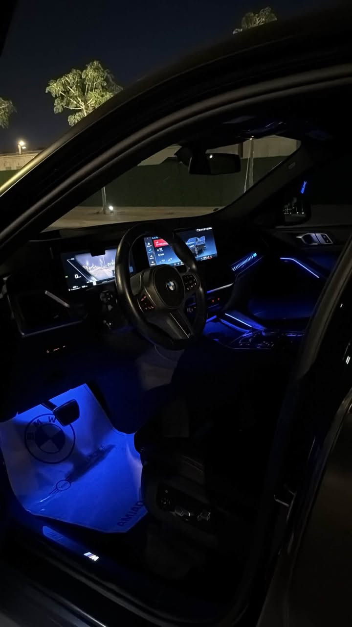 BMW X6 2025 M Sport 🔥
● وارد أمريكي 🇺🇸
 ● Clean Title ✅
 ● بدون أي حادث حتى الدعامات  ***********"
 ● الممشى: 39,000 Mile
 ● مغلفة PPF Matte لحماية البدي بالكامل
المواصفات:
 ● محرك 3.0 لتر تيربو 6 سلندر مع نظام 48V Mild Hybrid
 ● قوة 375 حصان
 ● جير أوتوماتيك 8 سرعات
 ● نظام دفع رباعي xDrive
 ● أوضاع القيادة: ECO PRO – COMFORT – SPORT – SPORT PLUS
 ● تشغيل المحرك عن بُعد (Remote Start)
 ● دخول وتشغيل بدون مفتاح (Comfort Access)
 ● تبريد وتدفئة للمقاعد الأمامية
 ● نظام MAX A/C للتبريد السريع
 ● تدفئة المقود
 ● مقاعد كهربائية مع ذاكرة
 ● سقف بانوراما
 ● شاشة BMW Curved Display
 ● Apple CarPlay وAndroid Auto لاسلكياً
 ● شاحن لاسلكي
 ● 5 كاميرات مع كاميرا 360°
 ● كاميرا تعرض الطريق والتقاطعات على الشاشة
 ● مساعد الاصطفاف الذكي (Parking Assistant)
 ● مساعد الرجوع للخلف (Reversing Assistant)
 ● شاشة Head-Up Display
 ● مثبت سرعة متكيف
 ● مراقبة النقطة العمياء
 ● المحافظة على المسار
 ● نظام الكبح التلقائي
 ● إضاءة داخلية متعددة الألوان (Ambient Lighting)
 ● إضاءة ترحيبية خارجية (Welcome Light Carpet)
 ● مصابيح أمامية ذكية Adaptive LED تتحرك يميناً ويساراً مع حركة المقود
 ● التحكم بالإيماءات (Gesture Control) لرفع وخفض الصوت بحركة الإصبع
 ● باب خلفي كهربائي
 ● نظام صوت Harman Kardon
السيارة بحالة ممتازة وجاهزة للفحص بأي مكان.
السعر: 68,500$

📞 ***********
