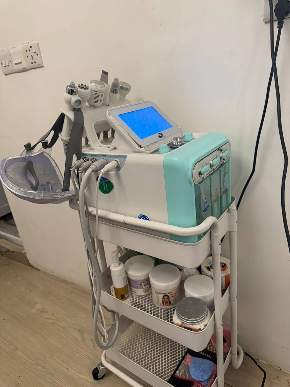 اثاث واجهزه استعمال قليل جديده للبيع الاتصال ***********
