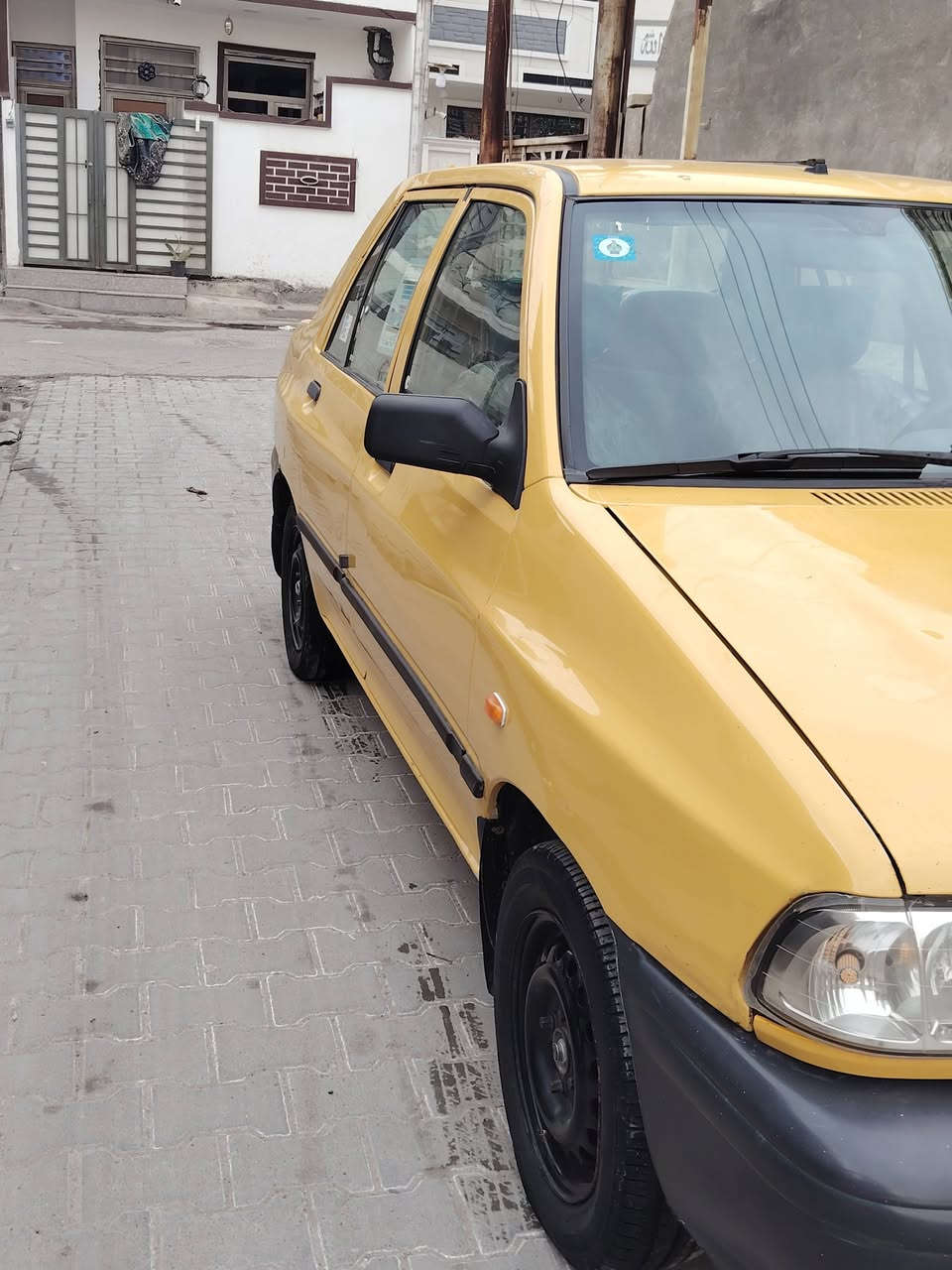 سلام عليكم اخوان 
سايبه مديل 15  مصفره هيه وغرامات
رقم انكليزي وشرط التحويل ومنضومه غاز بيها
سياره لا ضربه لا صبغ لا معجون فقط جاملغ مرشوش الامامي  وبيها لاستيك ولف فقط العنوان الزعفرانيه
السعر ٣٩ وبيها مجال بصيط
***********
