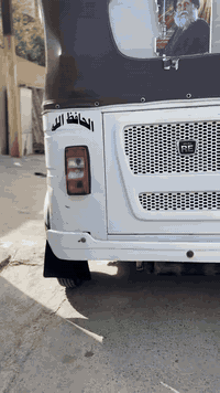 يا الله سلام عليكم تكتك 21 شهر 12 مرقمه رقم عربي بيها ضربتين تكمه ومن وره سنويه بسمي تحويل ثاني يوم سعرها 7وربع وبيها مجال شي قليل حك جيه 

***********
