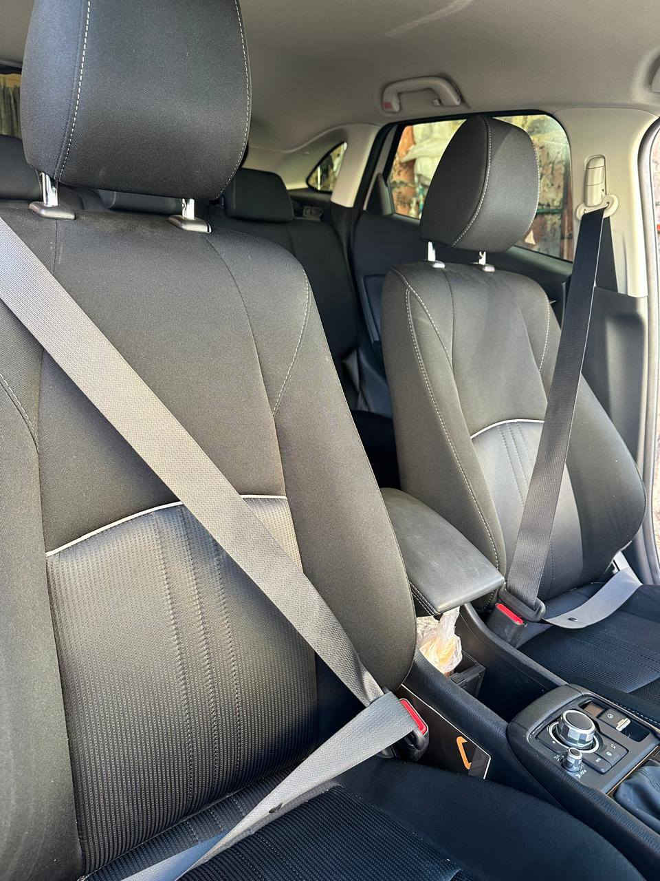 Mazda cx3  2023
بێبۆیاخ 
یابانی مواسەفاتی خلیجی
٢٠٠٠٠کم ڕۆشتووە
بێ بۆیاخ بێ شوخت وەک سفر ماوەتەوە
سلێمانی
***********
