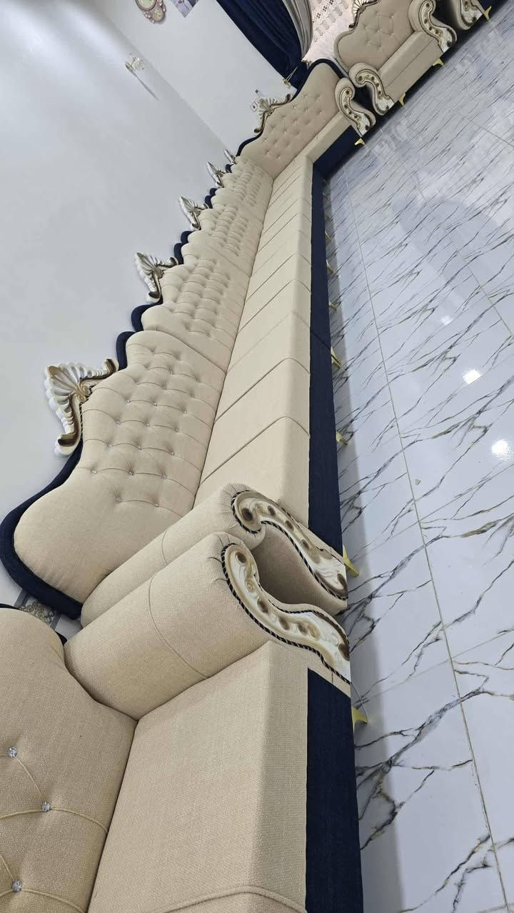 🪵✨ معرض ونجارة الكرار للأثاث
بإدارة النجار حيدر المرشدي
إذا تبحث عن جودة، دقة، وأناقة بالأثاث فأنت بالمكان الصحيح 🤎
نقدم لكم أفضل أعمال النجارة والأثاث المنزلي
بخبرة طويلة وتنفيذ احترافي لأدق التفاصيل.

🛠 خدماتنا:
✔ غرف نوم
✔ بوفيات
✔ أبواب
✔ جراجيب
✔ محجرات
✔ تخم قنفات
✔ دواوين
✔ جميع أعمال النجارة حسب الطلب والقياس

🌲 المواد المستخدمة:
✔ خشب روسي درجة أولى
✔ بلوك بلايود أسود عالي الجودة
✔ إسفنج مميز درجة أولى
✔ أقمشة تركية نوعيات ممتازة

⭐ مميزاتنا:
✔ خبرة طويلة في مجال النجارة
✔ تنفيذ أدق التفاصيل حسب رغبة الزبون
✔ قياس مجاني
✔ تنفيذ موديلات حديثة وعصرية
💯 تنفيذ متقن – جودة مضمونة – أسعار مناسبة

📍 العنوان:
بابل – الحلة
شارع 80 نجف
قرب حلويات قصر الشام

📞 للاستفسار والطلب (اتصال أو واتساب):
📱 ***********
📱 ***********

✨ تواصل ويانه الآن واحصل على تصميم حسب ذوقك وبأفضل الأسعار.

#نجارة
#اثاث
#اثاث_بابل
#نجارة_الحلة
#غرف_نوم
#قنفات
#اثاث_حسب_الطلب
