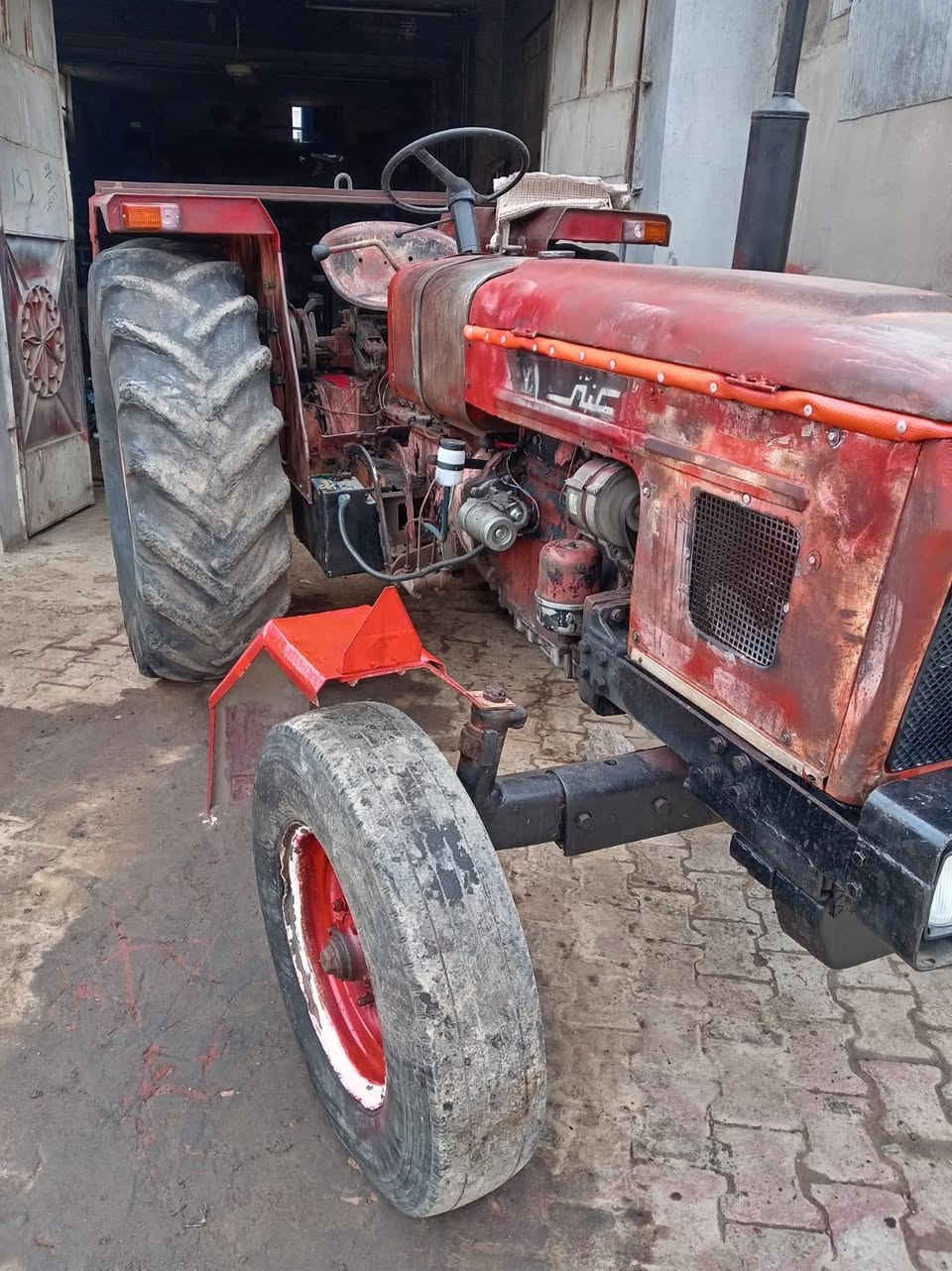 عنتر موديل 85 الشرط النظافه للبيع بدون اي نواقص عنوان كركوك اتصال ***********
