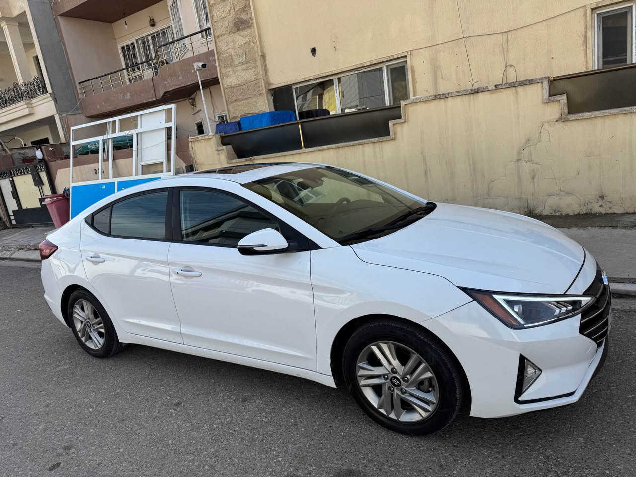 النتر 2020 وارد امريكي 
داخله كلين
بيها حادث بالعراق بالصندوق
بيها تعديل بارد باالصندوق وبالحوض
محرك 20 دوش 
كير AT
السياره (بدون صبغ)
بيها فتحة سقف
وبصمه تشغيل وبواب
رادارات امامي وجانبي 
تحديد مسار 
السياره ماشيه 91 كيلو متر 57ميل
السياره فول بدون جلد
مكان السيارة اربيل
للاستفسار 
***********
***********
السعر 147 أربيل, العراق
