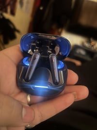 ايربودز ايربودز اصلية  75الف 07726628716