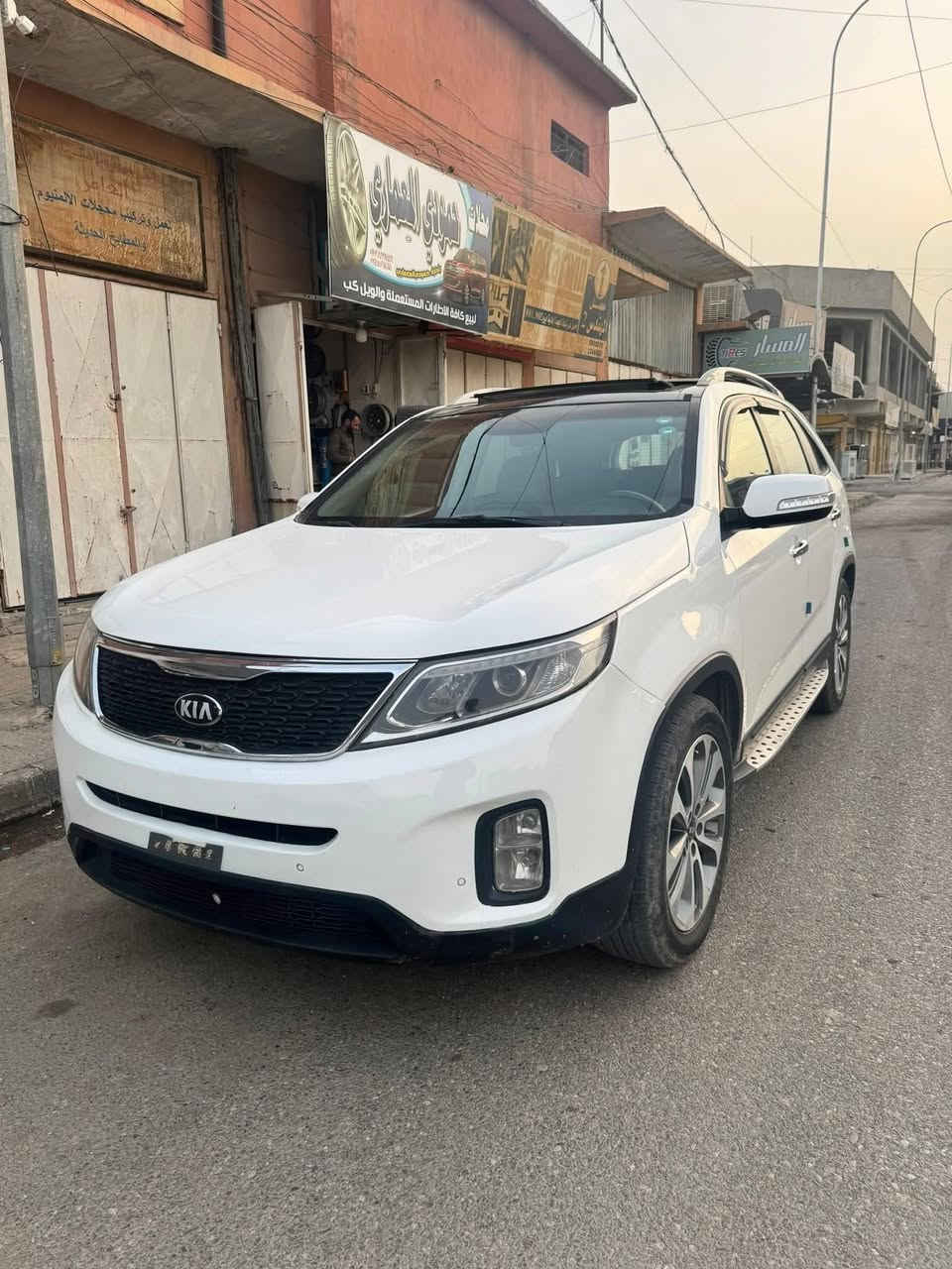 سلام عليكم للبيع سورنتو 2013 شكل 2014 سته خليجي  ضررها . مصبوغا عام. سقف مبدل سبعه راكب ثلاث  قطع تبريد عدا بصمه. مري شفط تخم تايرات جديد سيارا مصروف عليها يعني ما تصرف عليها كلشي سيارا بسمي سعر 135. رقم اربيل وبي مجال قليل *********** ***********
