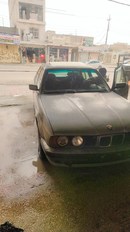 السياره مضبطه من كلشي وكفاله من الضرر
مكينه حاويه والگير جديد
الاستفسار *********** النجف, العراق
