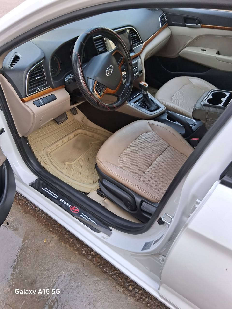 النترا خليجي للبيع موديل ١٨ مكفوله   رقم بغداد فول مواصفات عده البصمه رقم ***********  السعر   ١٦٢ $
