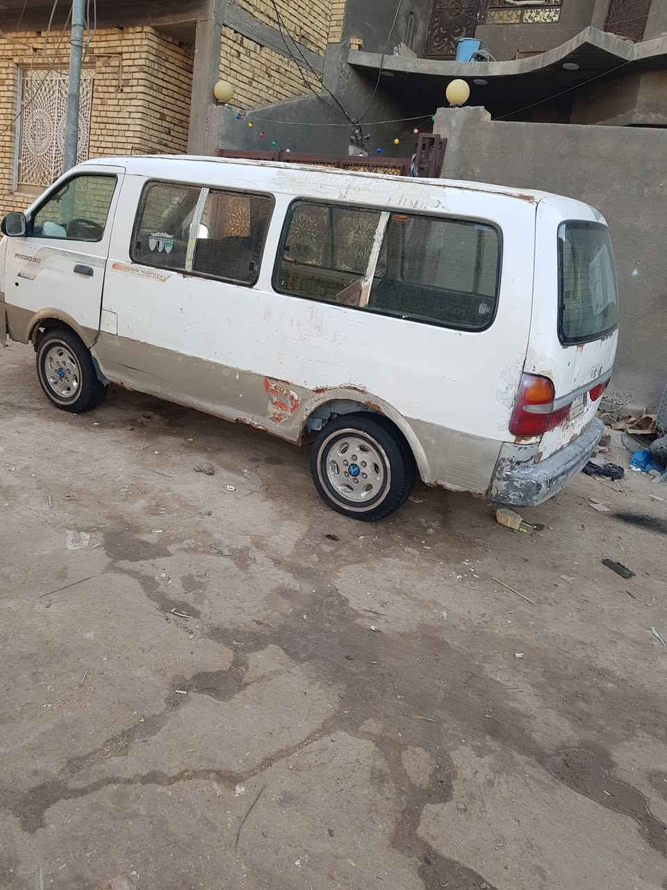 السلام عليكم كيه بريجو مديل ٩٩مصفره هيا وخرامات تحويل ثاني يوم مكينه تبخر كير وكسن جدد تخم تاير ***********
