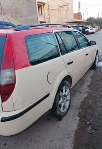 سيارة للبيع فورد مونديو ستيشن خصوصي ٢٠٠٧ كير ومكينة كامري كير اوتوماتي...