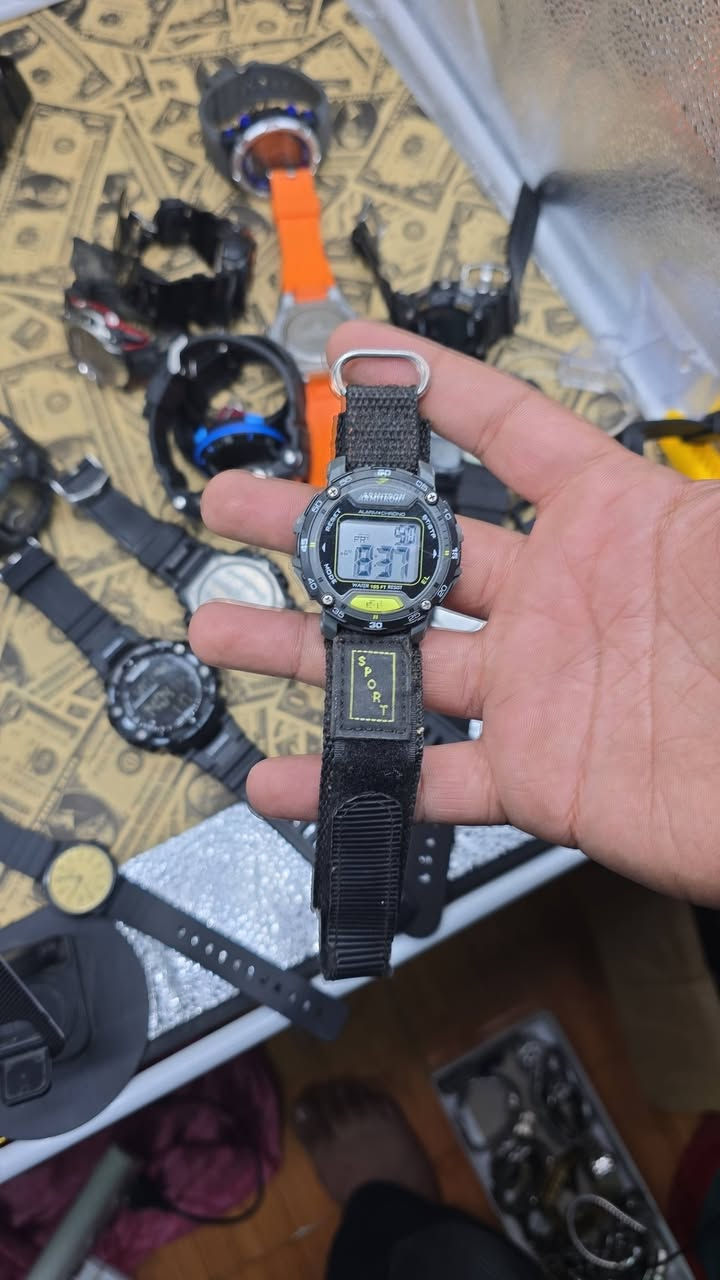 قطعة عله ٢٠ قفل واتس ***********
